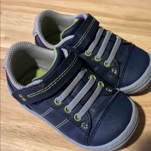 Suprize by Stride Rite Navy Sneakers, Size 5